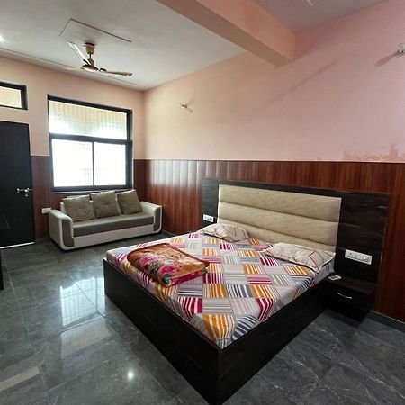 Hotel Shri Ji Baba Ki Haveli Govardhan Exteriér fotografie